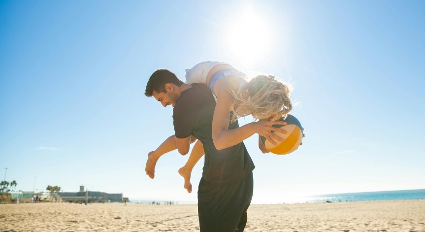 Няколко зодии напускат връзката тихо.