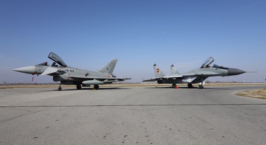 На Граф Игнатиево ще бъдат разположени новите F-16