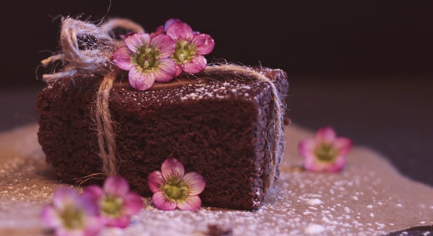 Хапва ви се нещо сладко? Опитайте този невероятен какаов кекс