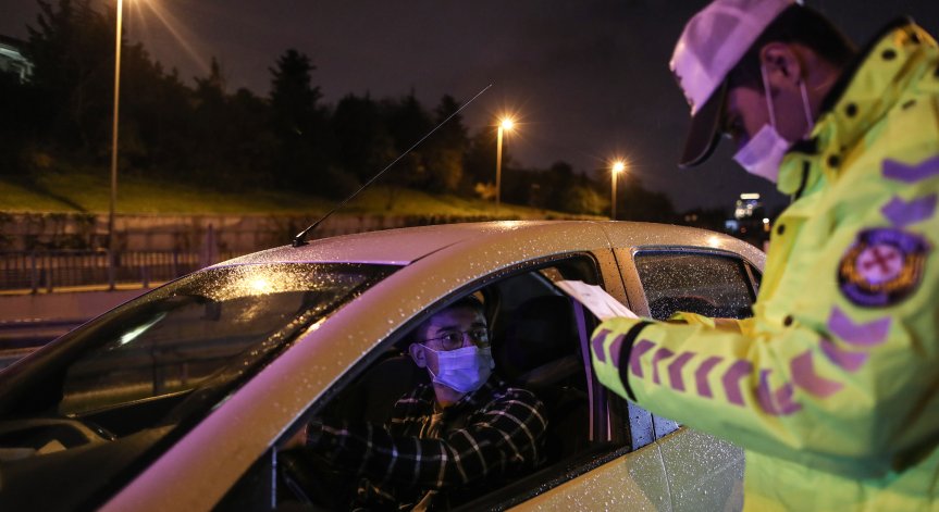 Антирекорд на починали от Ковид в Турция и по-строги мерки в Сърбия