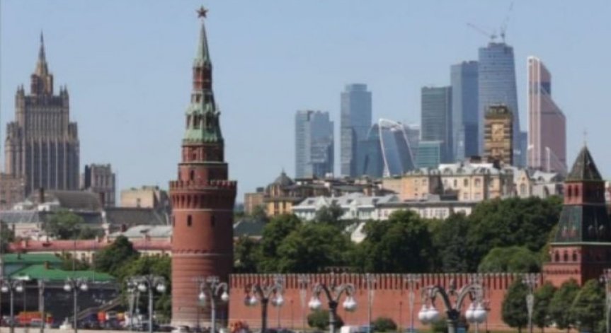 Русофилство като игра на чувства, зад която се крие сделка за материални блага