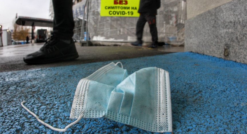 Ковид-19 погуби и 19-годишно момиче, стремглаво гоним 21 хил. жертви на вируса