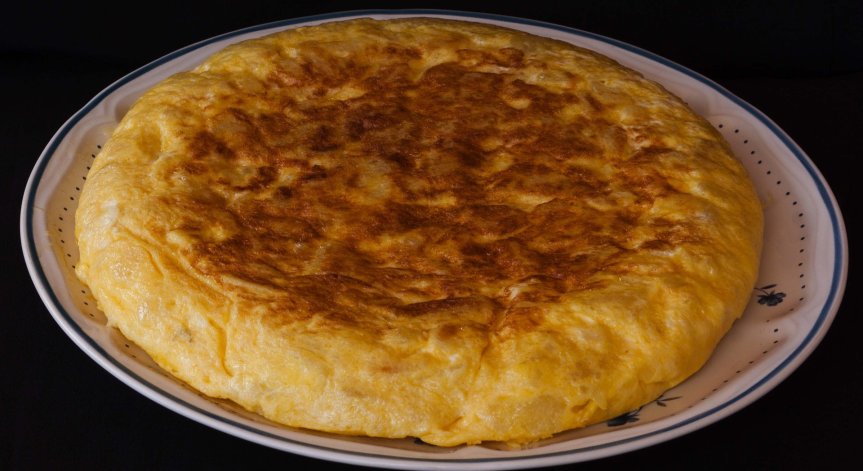 Как да си приготвим празничен тутманик със сирене?