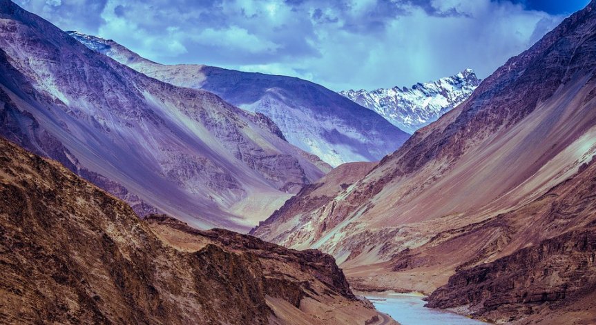 Трима руски алпинисти са изчезнали в Хималаите