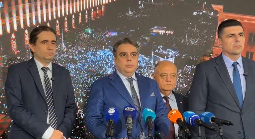 ПП-ДБ: Поне Росен Желязков да подаде оставка, ако има останало достойнство