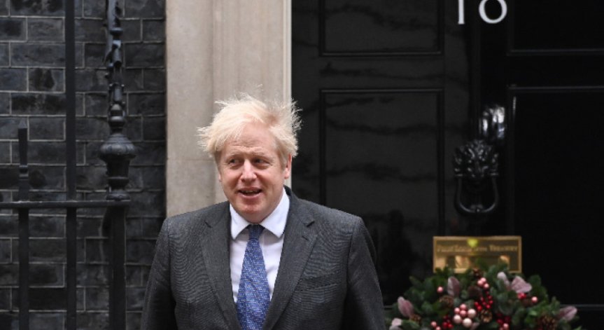 Великобритания под нова обща карантина до февруари 