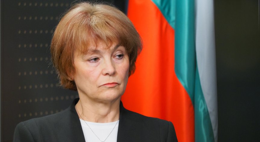 На предходните избори са били регистрирани 20 партии и 11 коалиции.