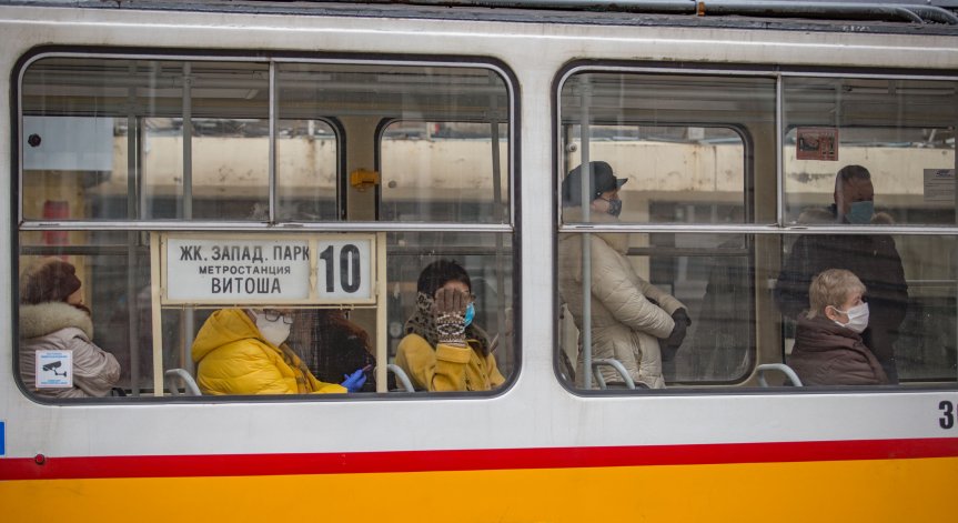 Отпадат месечните карти за една линия в градския транспорт в София