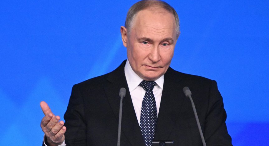  Путин обвини Запада, че притиска Русия.