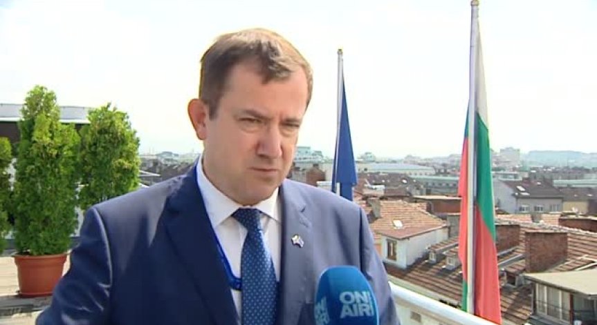 Извън политиката, как хората ще запомнят европредседателството ни?