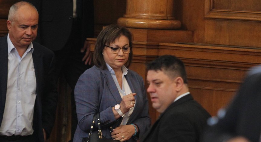Нинова: Компенсирайте засегнатите, щом въвеждате ограничителни мерки