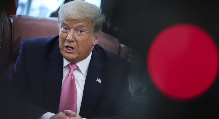 Тръмп мачка със сила протестите срещу расизма