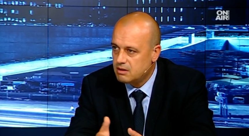 Христо Проданов: Държавата е на автопилот