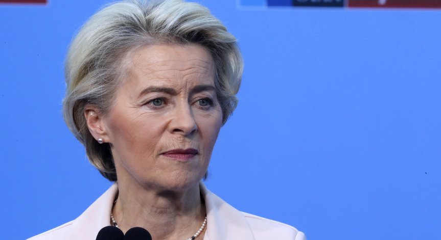 Фон дер Лайен с призив към Путин да удължи зърнената сделка с Украйна