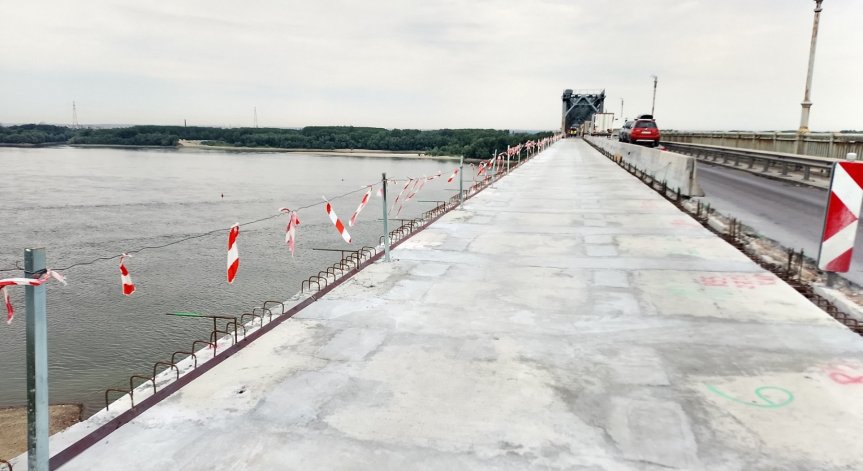 Ще продължат и дейностите по подмяна на антикорозионното покритие.