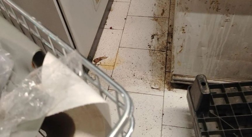 Мръсотия, храни с изтекъл срок и стоки с неясен произход в Пазарджик