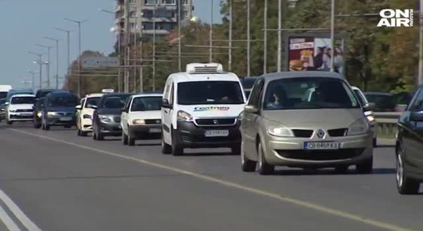 Пазарът на автомобили у нас е най-жалкият в ЕС. Защо?