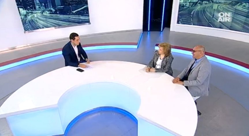 Пирова победа за Меркел и опасност в лицето на крайната десница