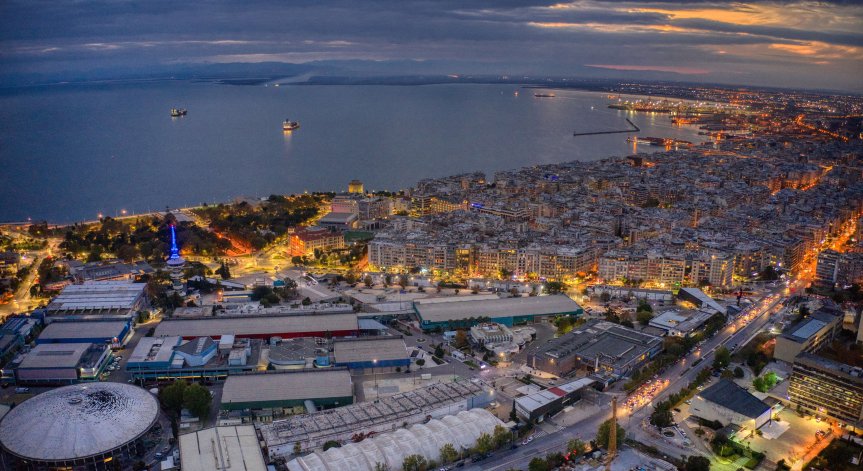 Гърция не изключва удължаване на карантината до Коледа