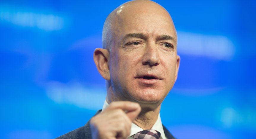 Джеф Безос с 489 млн. долара по-богат само за 3 дни