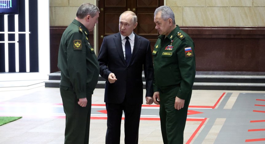 Без следа от най-високопоставените руски генерали - къде са Герасимов и Суровикин?