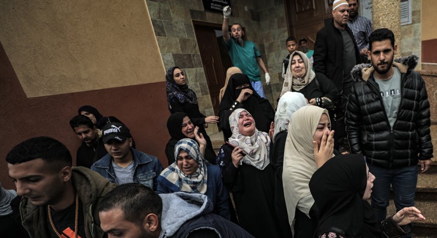 Невъзможно спасение: 450 болни не могат да напуснат болницата 