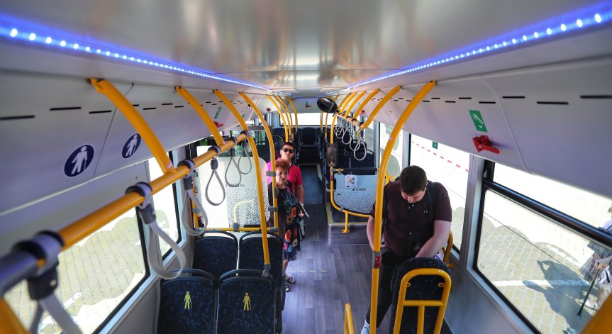 Остават в сила и намалените интервали на движение на влаковете по всички линии на метрото.