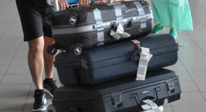 Работещите българи в чужбина – основни спонсори на родината