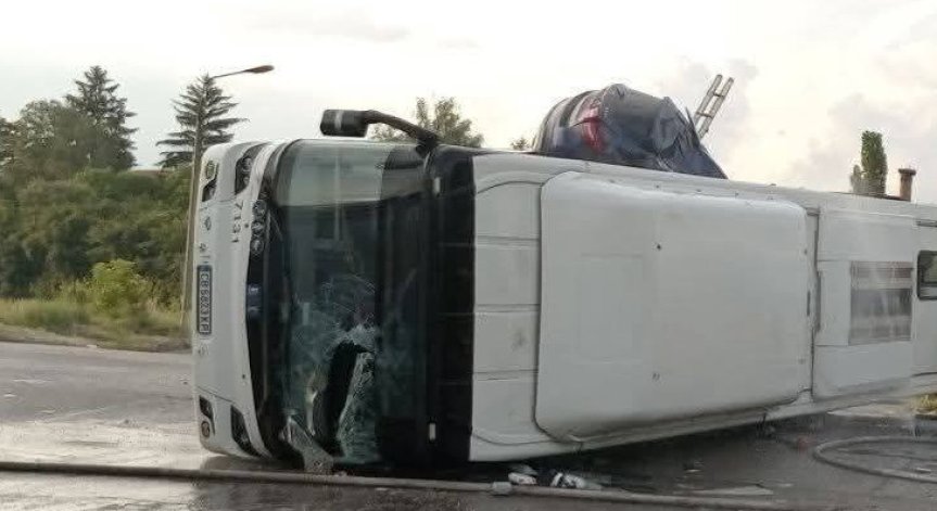 Втора жертва на катастрофата с автобус край София