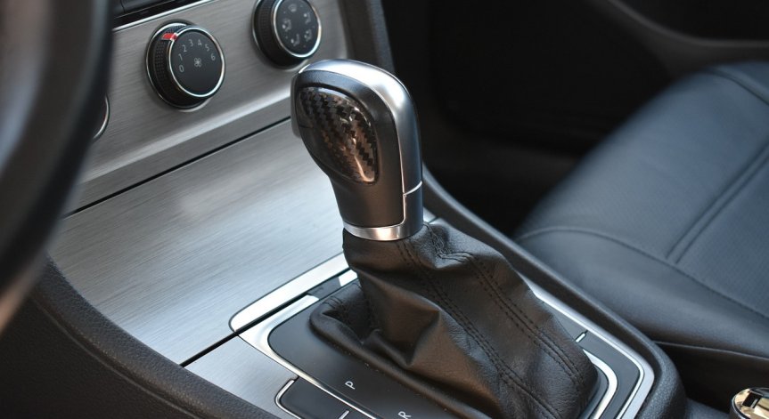 Край на ръчната скоростна кутия при VW Golf