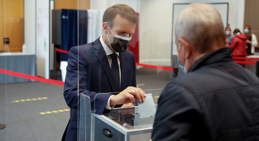 Срив на изборите във Франция - партията на Макрон с риск да не достигне 10%