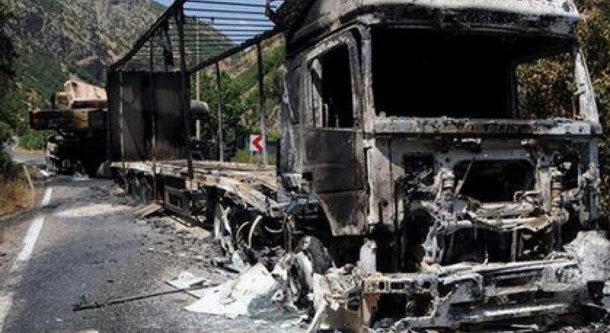 Кюрдски бунтовници нападнаха военен пост и полицейска кола в Турция