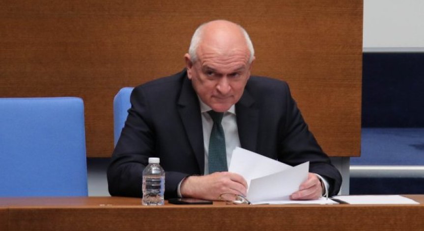 Главчев: Рокадите се правят според Конституцията, отговорността я нося аз