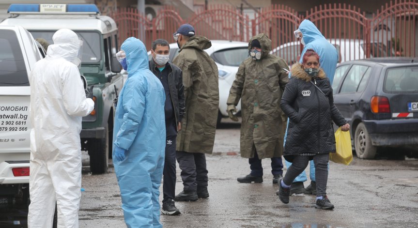 Ще станат ли гетата убежище за вируса и ще стигнат ли ваксините до ромите?