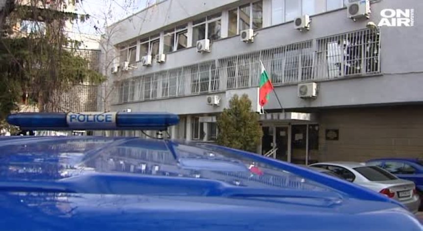 Арестуваните за рекет столични полицаи обжалват мярката си