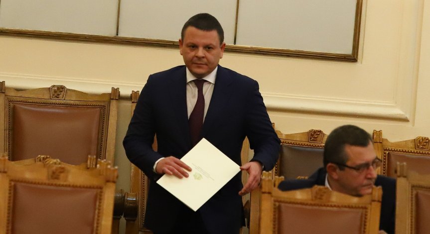 Депутатите с първо заседание за седмицата, изслушват няколко министри