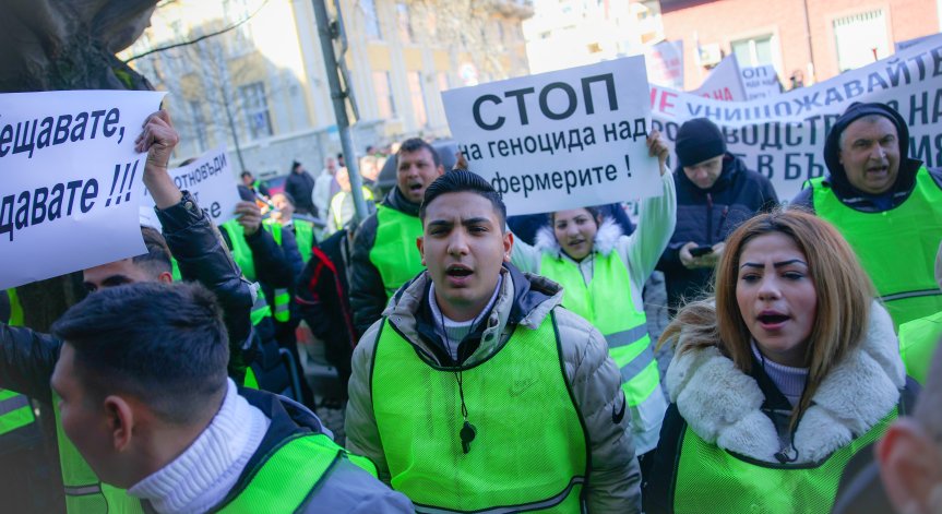 Министър Вътев прие протестиращите земеделци
