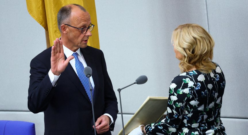 Президентът Франк-Валтер Щайнмайер официално го назначи.