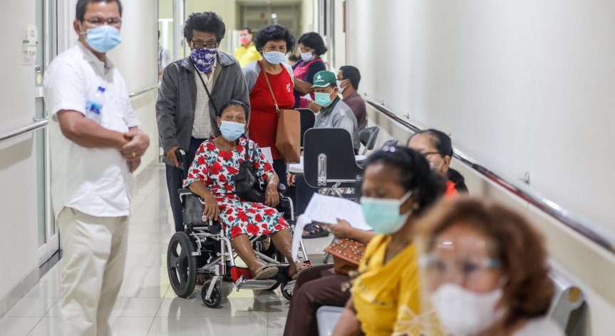 Европа заложи на локдауна и зачака ваксините. Какво се случва обаче в Азия?