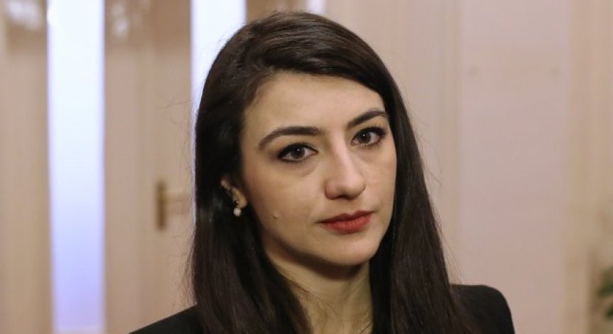 Бориславова сама се отказа от депутатския си имунитет.