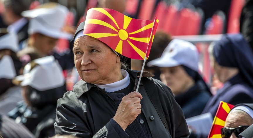 Министър на Християн Мицкоски: Българите са мизерници