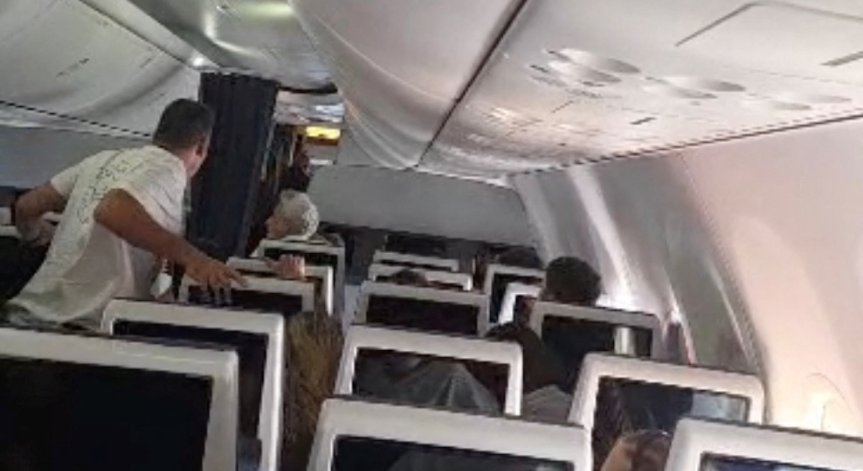 Нападателят от полета на Flydubai е бил определен като 