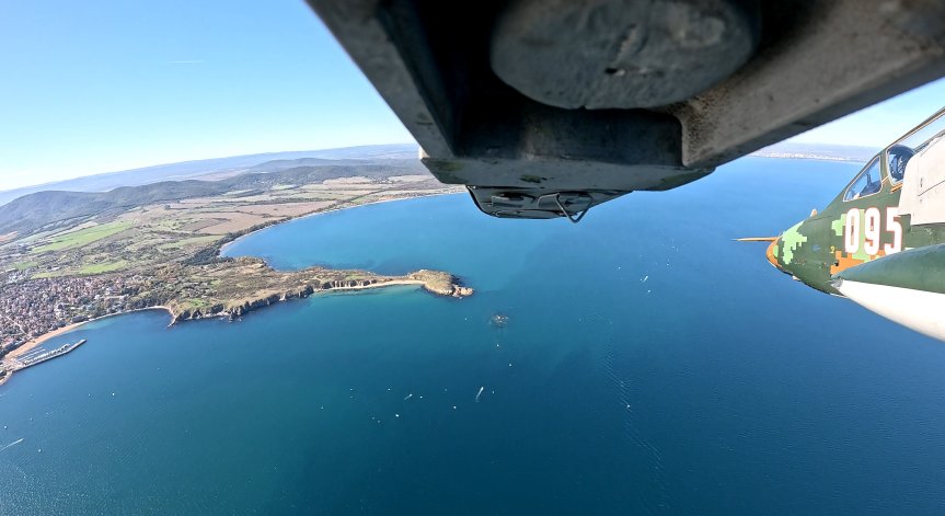 Щурмови самолети Су-25 с успешна подготовка над Черно море
