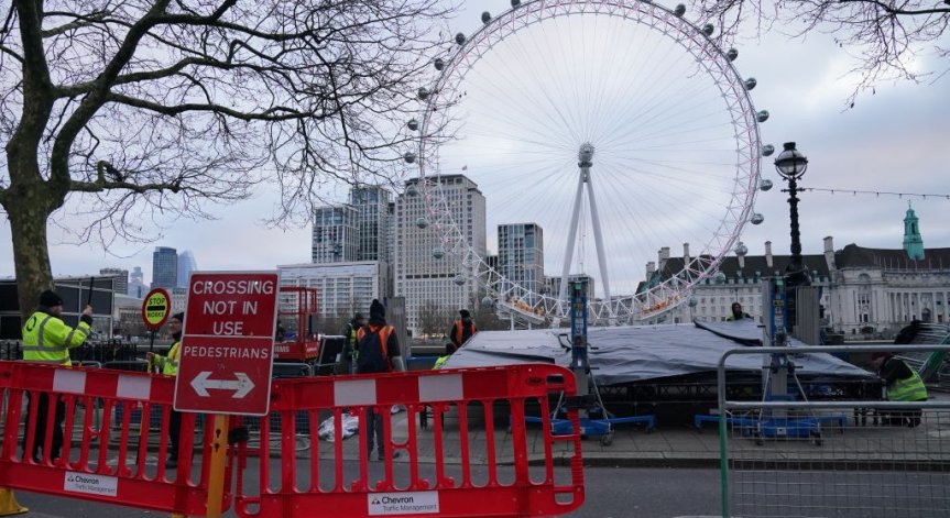 Силен вятър на Острова.