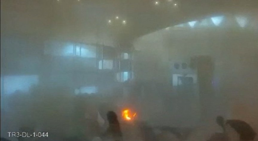 Нов удар срещу летището в Рияд взе жертва и рани 11 души