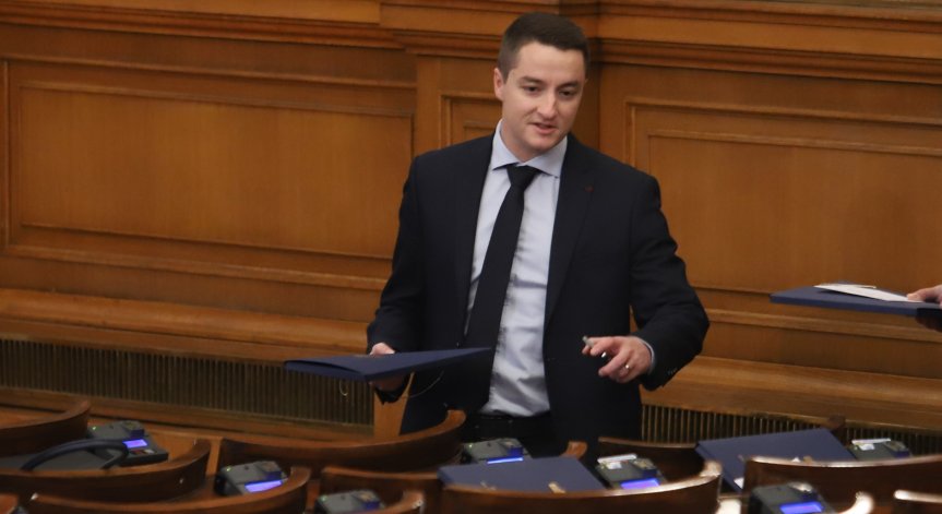 Божанков: Документът от президентството за износ на оръжие е от служебния кабинет на Радев