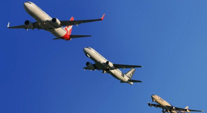 EK ще разследва сливането на Boeing и бразилската Embraer