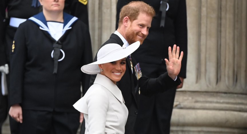 Меган държи здраво юздите на Хари далеч от кралското семейство