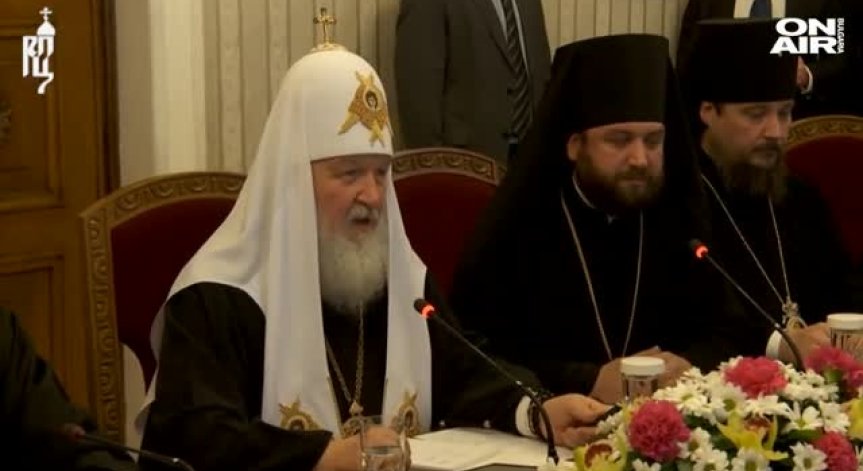 Разговорът между Радев и руския патриарх излезе на светло