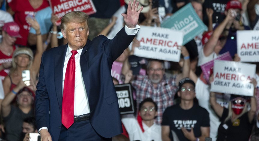 Тръмп с отрицателен тест за Ковид-19, връща се в кампанията